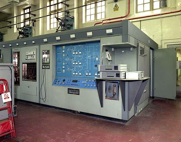 The VLF Transmitter (Nick Catford)