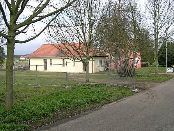 Laundry cottages (Bob Jenner)