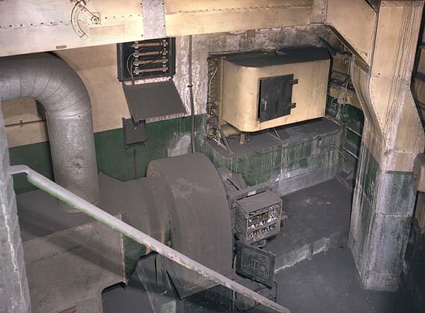 Fan and other ventilation plant for the GOR's in lift well (Nick Catford)