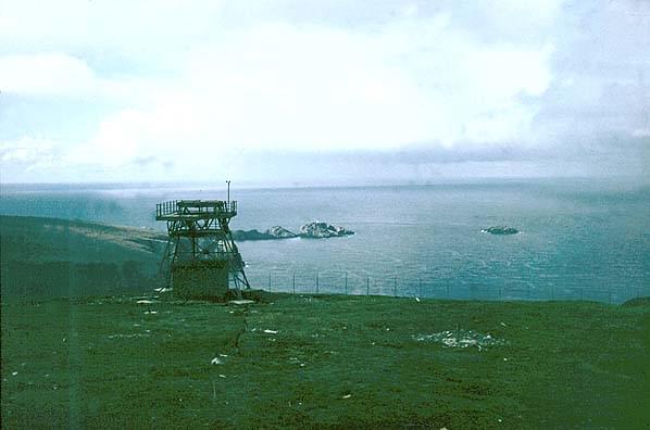 Type 13 plinth and gantry in 1957/8. After the radar was removed the gantry was used to support a weather station. It is the only Type 13 gantry still surviving (Terry Luxford)
