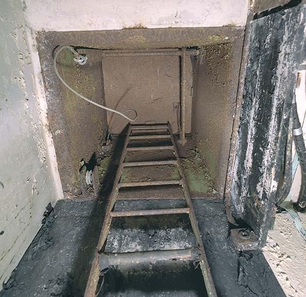 Personnel hatch and ladder in the generator room (Nick Catford)