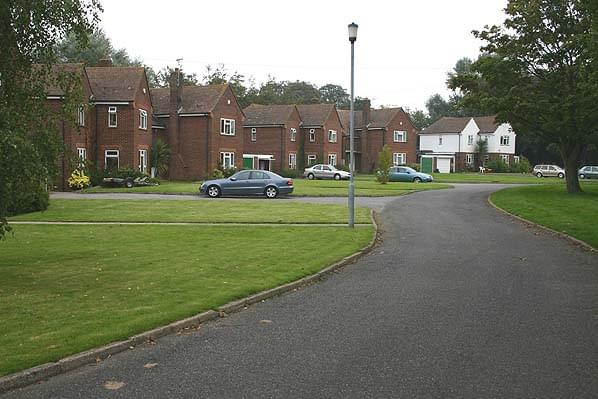 Married Quarters - Stonar Gardens (officers' accommodation) (Spring 2006) (Nick Catford)