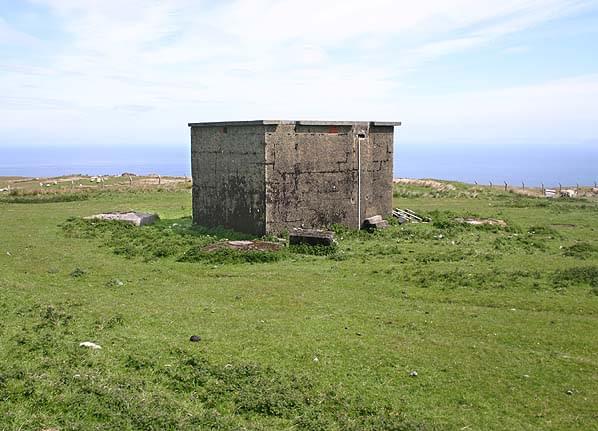 The Type 14 radar plinth - the concrete bases for the 25' gantry can be clearly seen in around the plinth (Nick Catford)