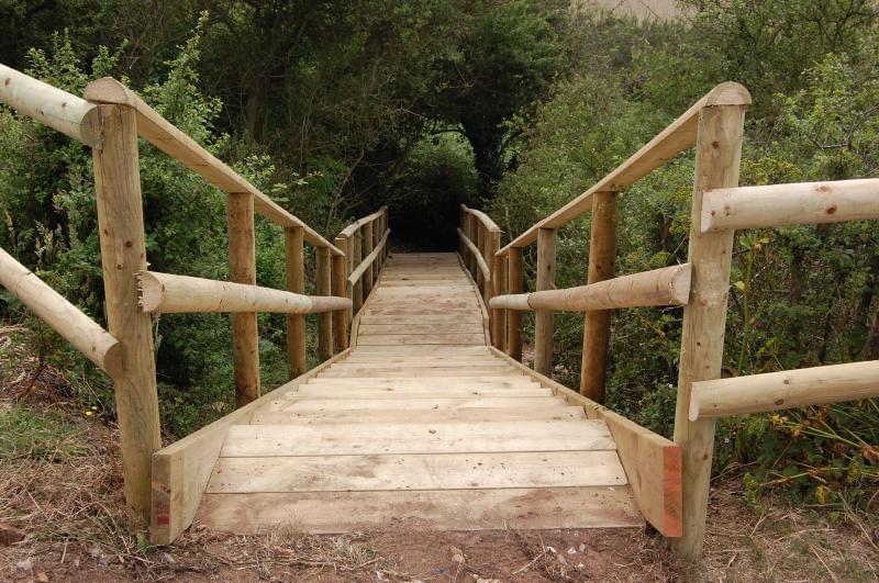 Monitoring post new access steps. July 2010 (Jed Andrews)