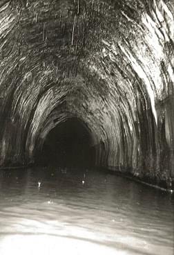 Interior of Lapal Tunnel circa 1961 (Edwin Fasham/Lapal Canal Trust)