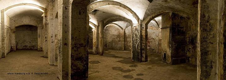 General View of Ice Cellar (Unter Hamburg, Tima Schiel)