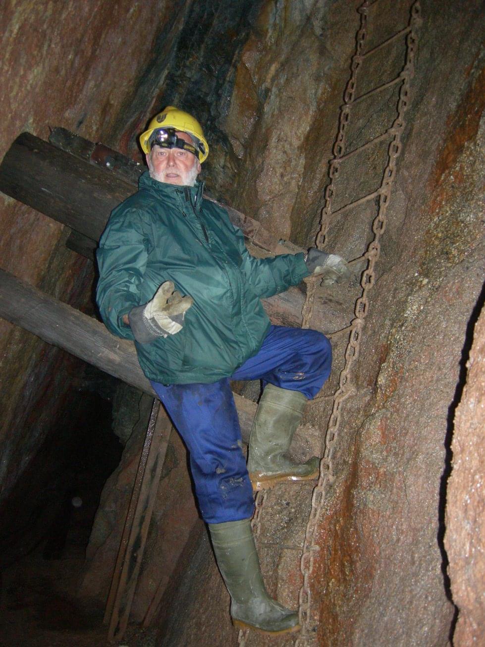 Chain Ladder rising up the main stope at Rosevale Mine (Martin Dixon)