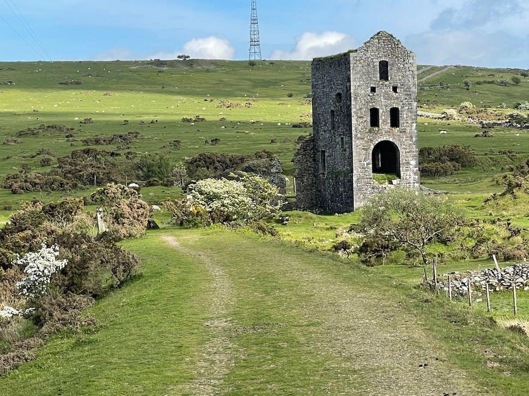 Wheal Jenkin Mine (Neil Iosson)