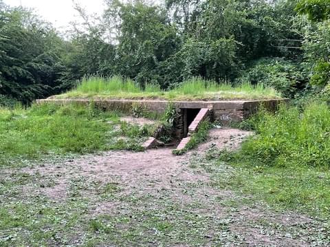 WW2 Building (Neil Iosson / 2021)