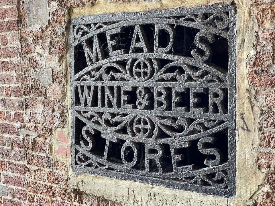 Ventilation grate into western mine (Neil Iosson / 2021)