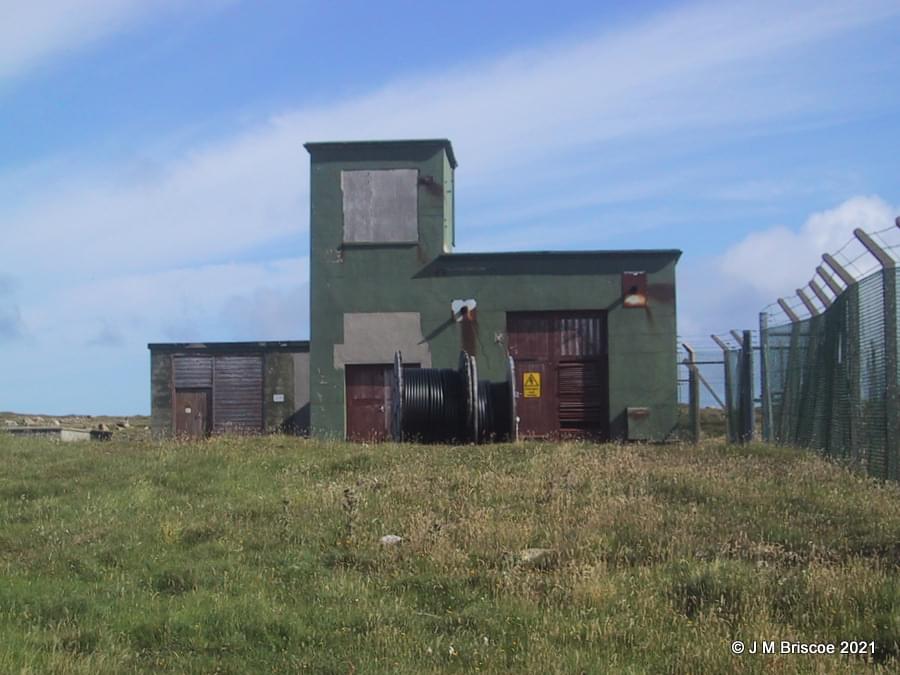 Aird Uig (radio transmitting station) 30.07.2003 (Martin Briscoe)