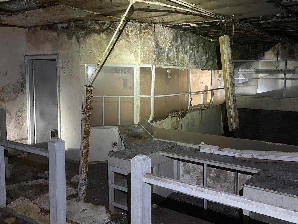 View across gallery to cabin (Neil Iosson - 2021)