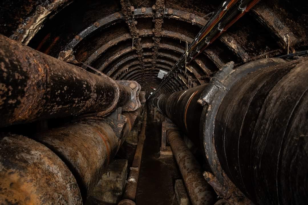 Subway pipes (Callum Cromwell)