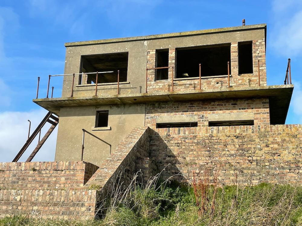 Control Tower and blast wall for battle headquarters (Neil Iosson - 2021)