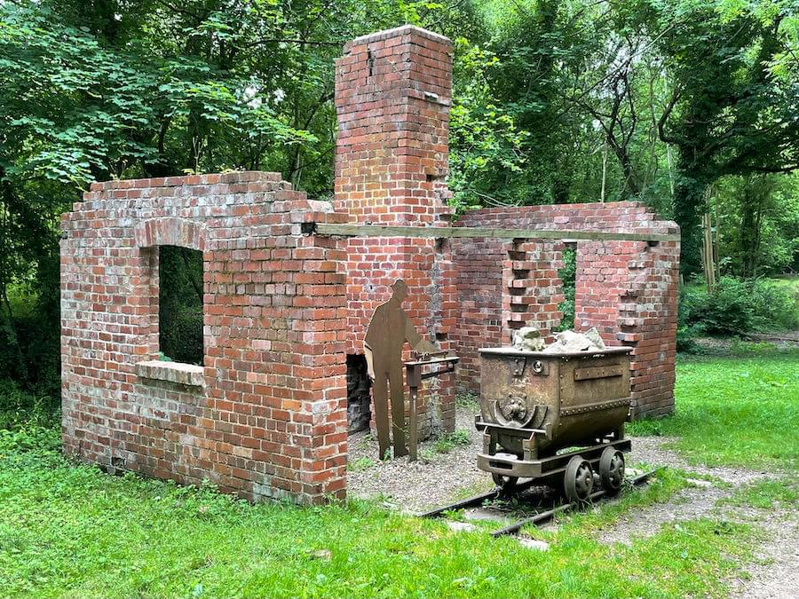 Weighbridge (Neil Iosson - 2021)