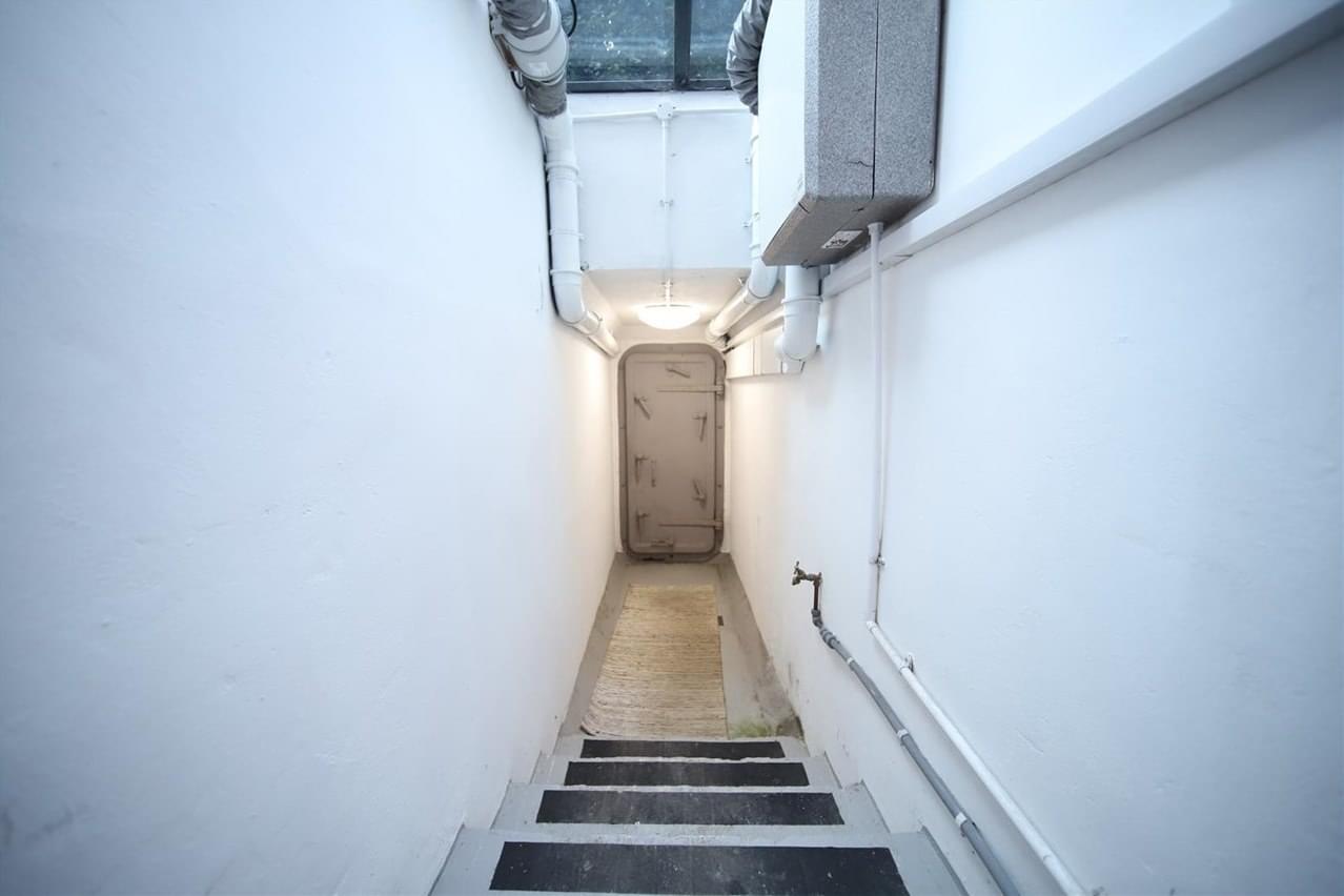 (Unique Estates Property Services - 2022)