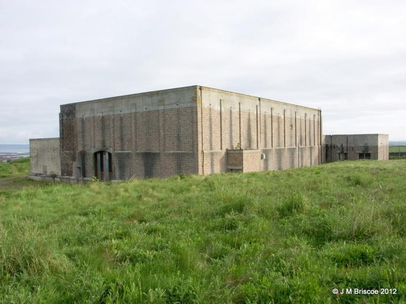 The Black Building in 2004 (Martin Briscoe)
