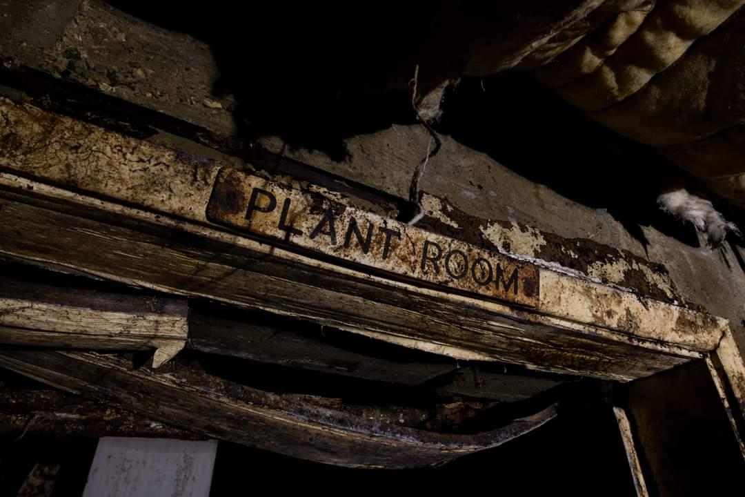 Plant room sign (Callum Cromwell - 2023)