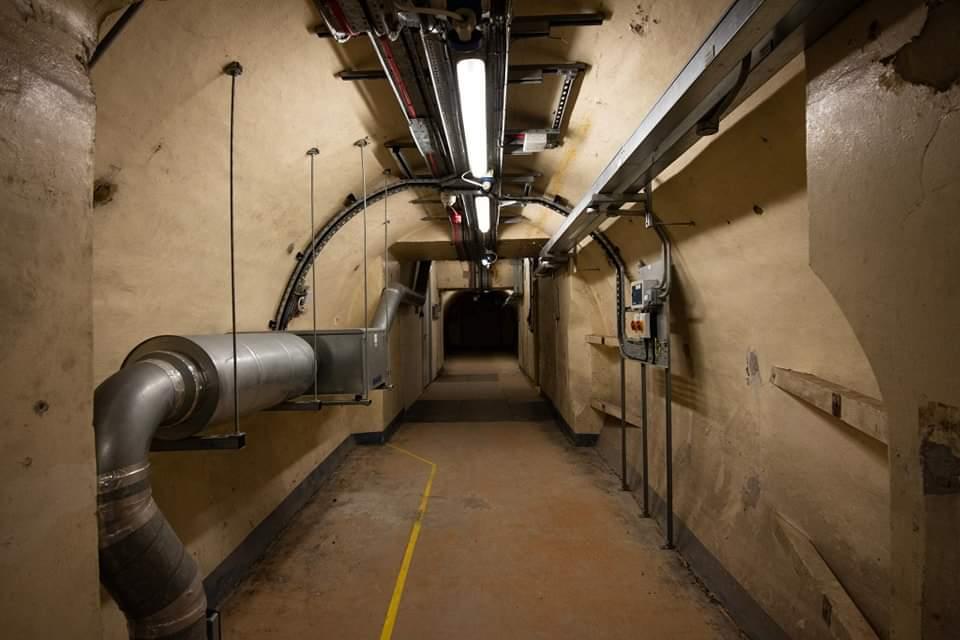 Side tunnel (Callum Cromwell - 2023)