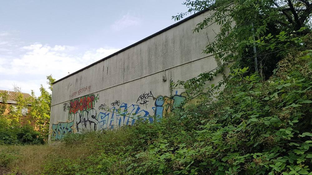 External view PR1 building - Site now abandoned and sealed. (Callum Cromwell - 2023)