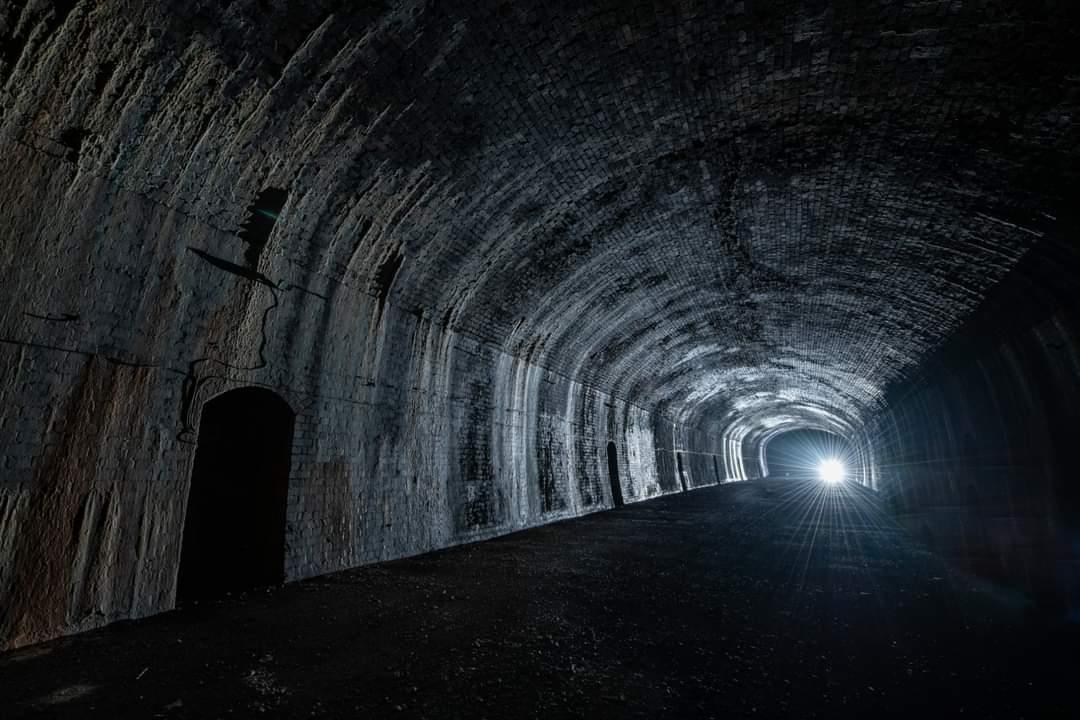 Tunnel interior (Callum Cromwell - 2023)