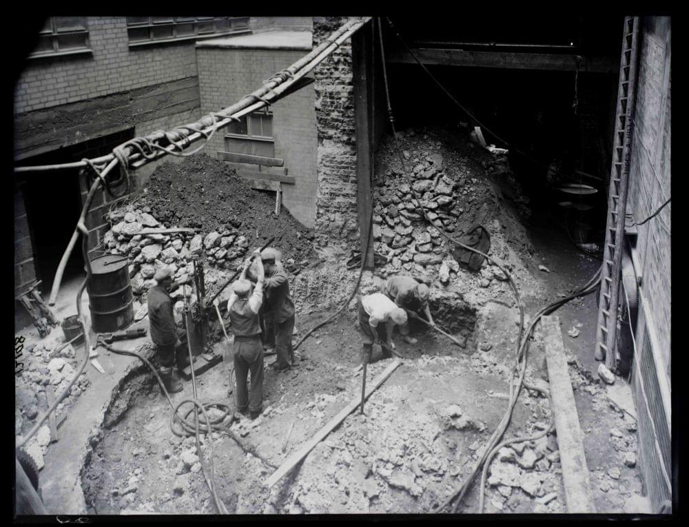 Holborn Telephone Exchange tunnel boring work (1942) (www.digitalarchives.bt.com - TCB 417/E 12198)