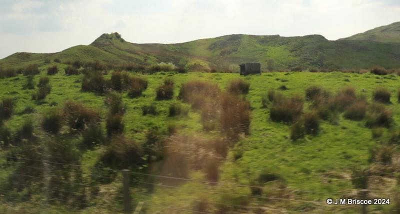 Arduaine ROC Post - taken from a moving vehicle (Martin Briscoe)