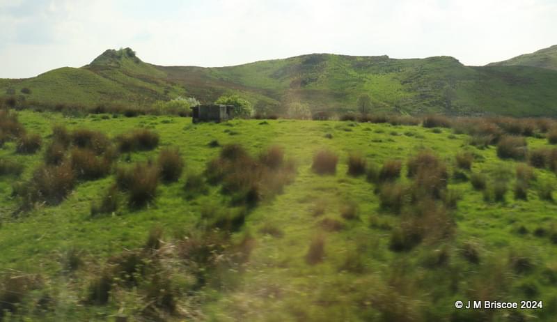 Arduaine ROC Post - taken from a moving vehicle (Martin Briscoe)