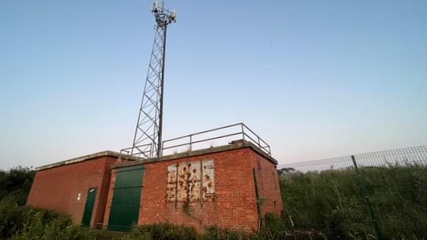 Stoke Orchard ROC Post - building near site (Alex Byles)