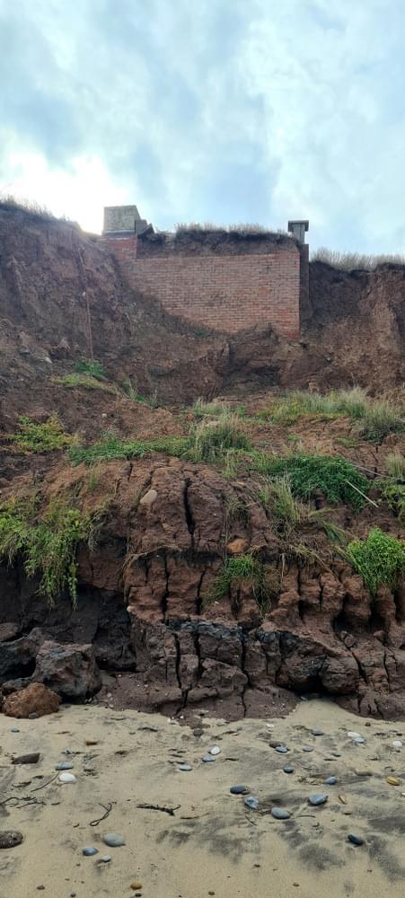 Probably Tunstall / Withernsea TA 31180 31975 Sept. 2024 or a pillbox (Paul Owen)