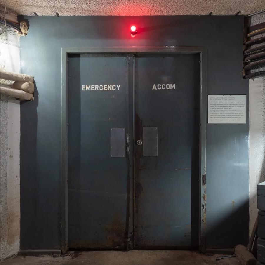 Emergency Accommodation (the entrance tunnel was converted into a dormitory for personnel in the 1980s) (© Quintin Lake, 2019)