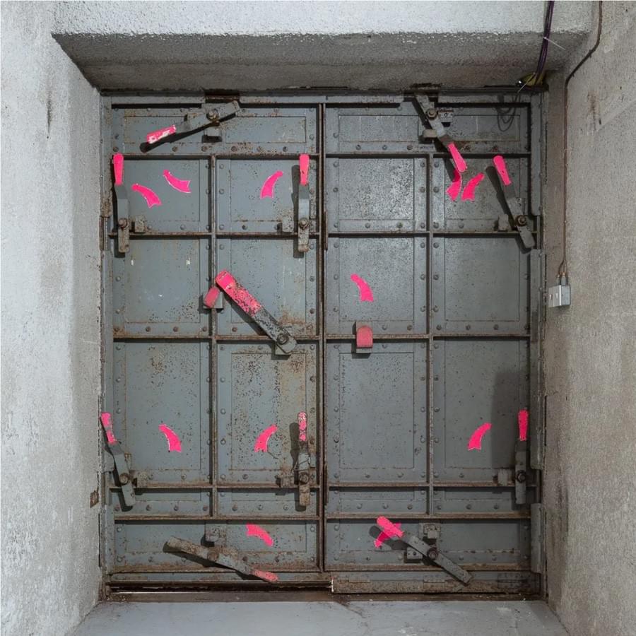 Blast doors (© Quintin Lake, 2019)