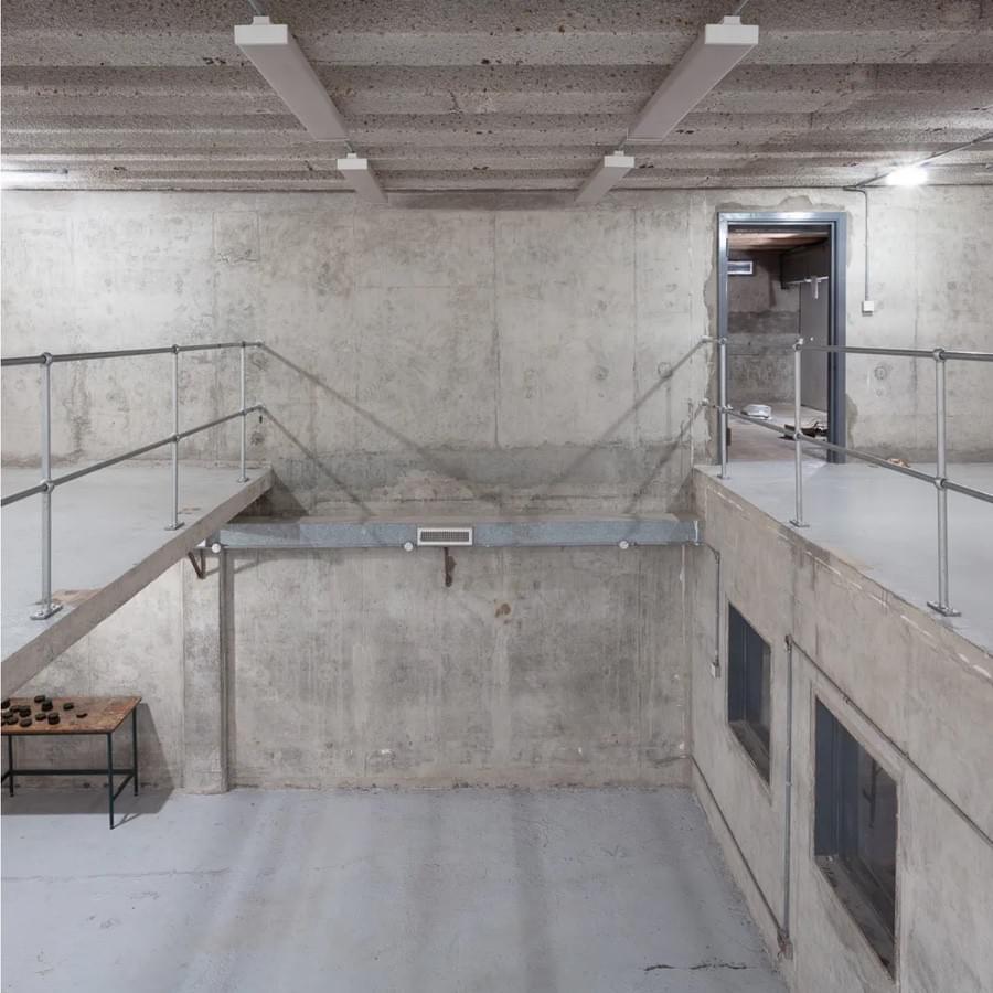 Control Room (© Quintin Lake, 2019)