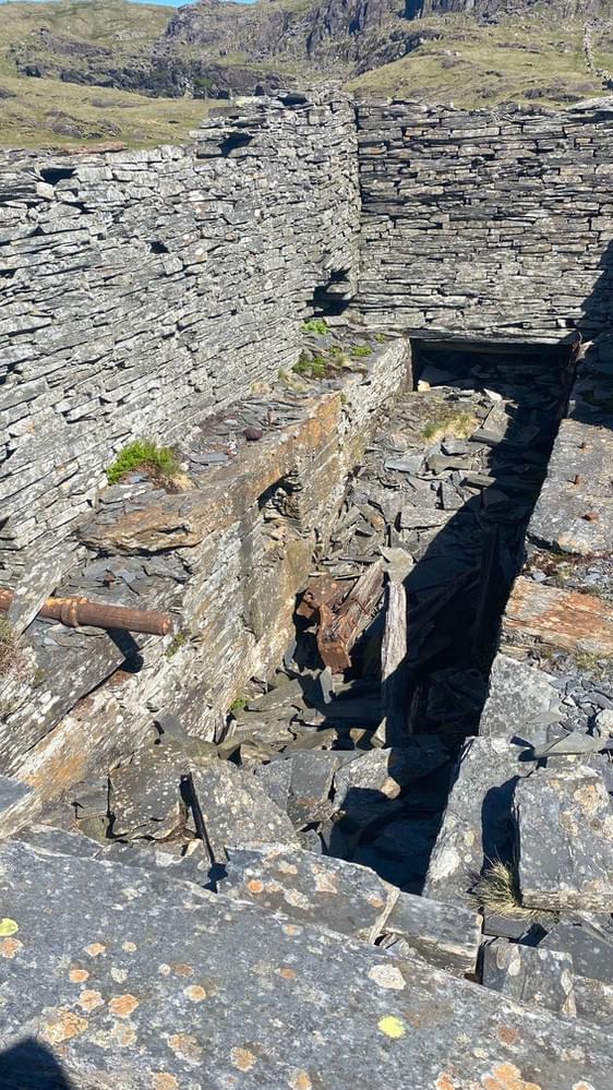 (Zach Duckers - 2025)