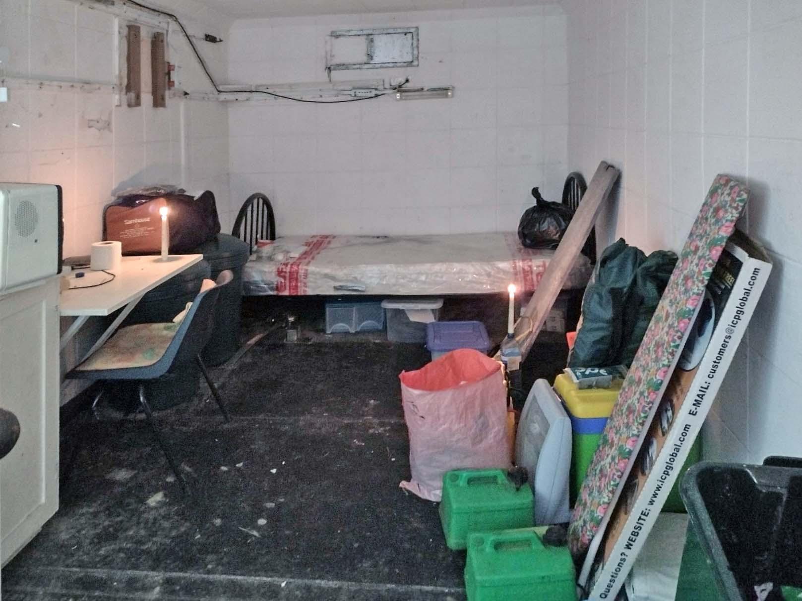 Here are some photos of Louth post taken by Charles Parker in October 2022. After it's first sale in 2003 it was on the market again in 2022 (Charles Parker)