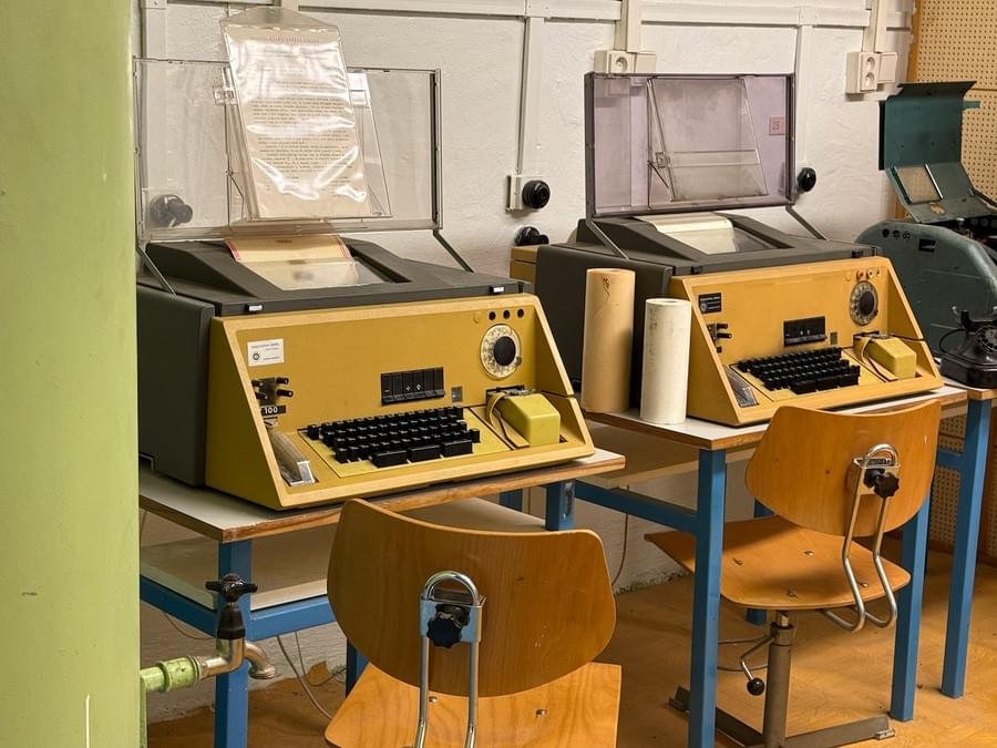 (Neil Iosson - 2025)