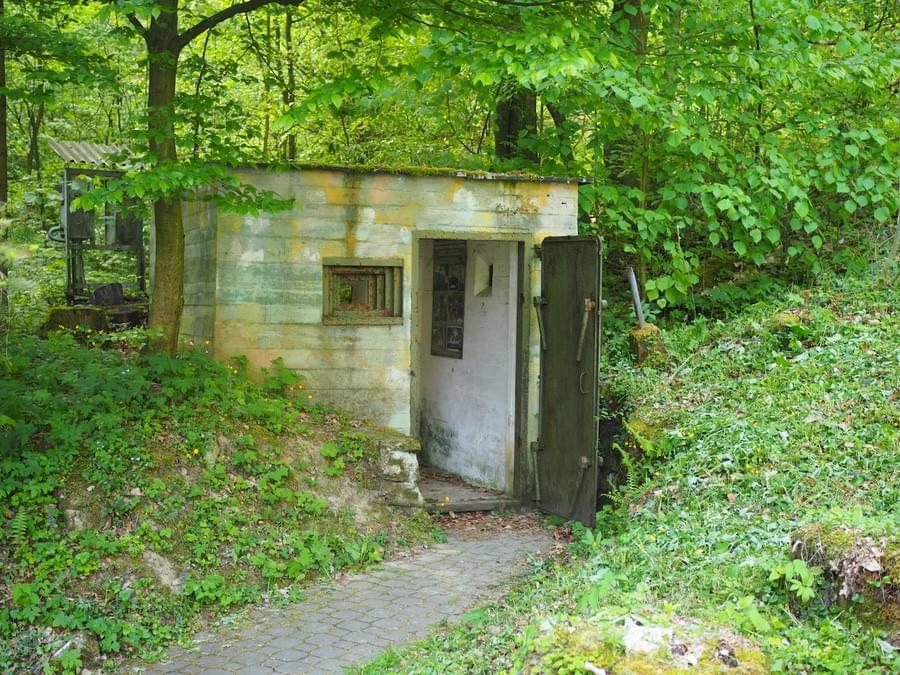 Guard house (Neil Iosson - 2025)